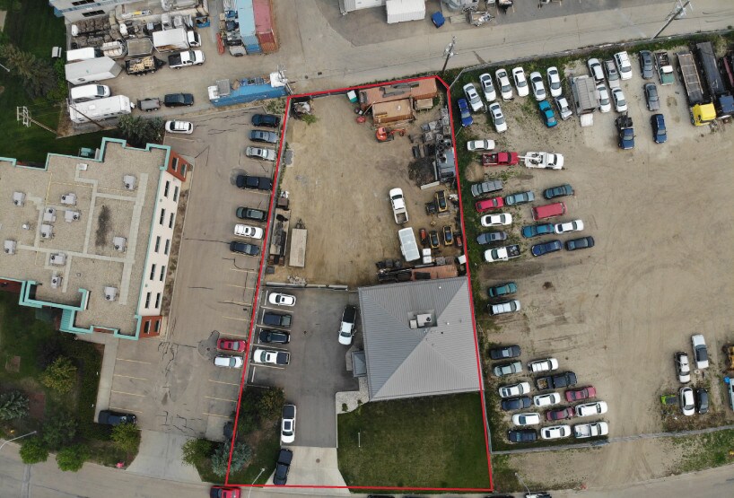More Photos Of 35 Renault Cres, St. Albert Flex For Sale