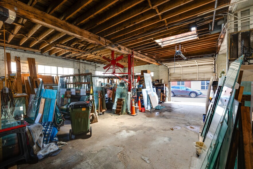 More Photos Of 304-306 Gilmer St, Richmond Manufacturing For Sale