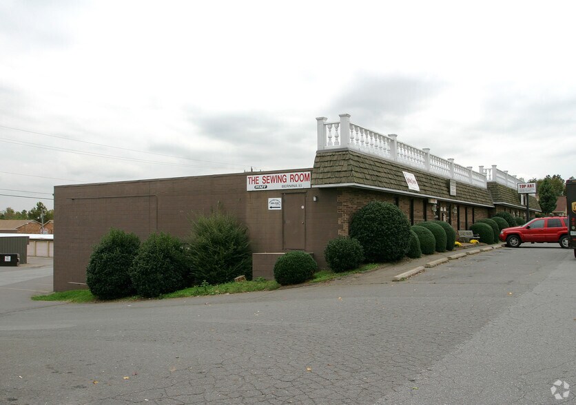 More Photos Of 6350 Cephis Dr, Clemmons Unknown For Lease
