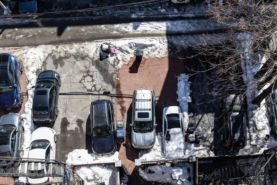 More Photos Of 230 Commonwealth, Boston Apartments For Sale