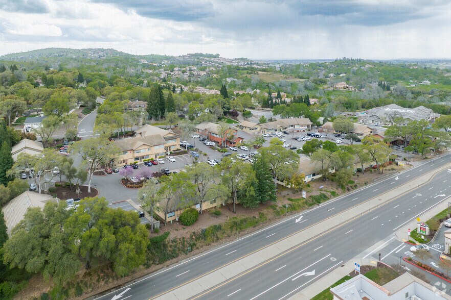 More Photos Of 875-877 Embarcadero Dr, El Dorado Hills Coworking Space