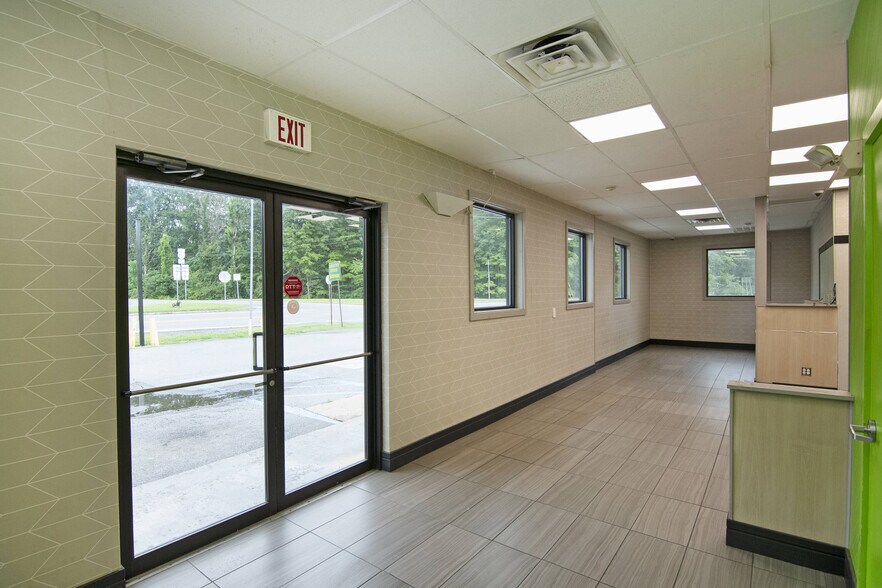 More Photos Of 1931 Alta Dr, Alderson General Retail For Sale