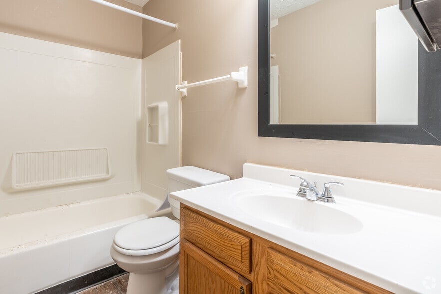 More Photos Of 3691 Windward Way, Columbus Apartments For Sale