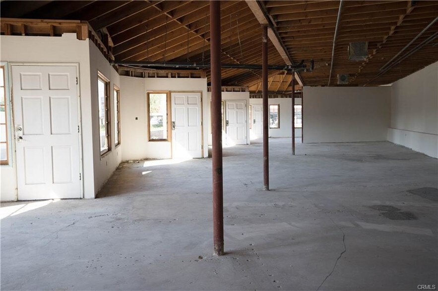 More Photos Of 10616-10622 Katella Ave, Anaheim Loft Creative Space For Sale