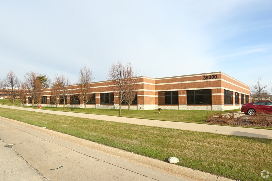 Primary Photo Of 39300 W 12 Mile Rd, Farmington Hills Office For Sale