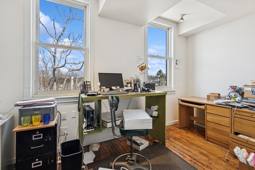 More Photos Of 162 Main St, Beacon Storefront Retail Residential For Sale