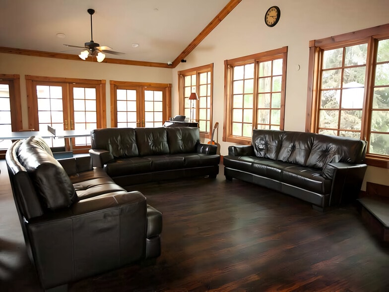 More Photos Of 375 Rainbow Ln, Midway Rehabilitation Center For Sale