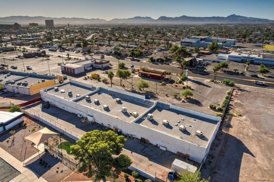 More Photos Of 4640 E Flamingo Rd, Las Vegas Storefront Retail Office For Lease