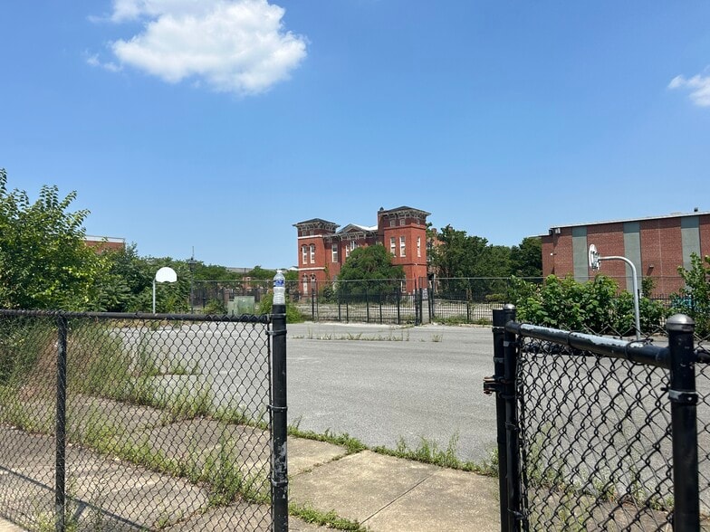 More Photos Of Sojourner Douglass College, Baltimore Schools For Sale