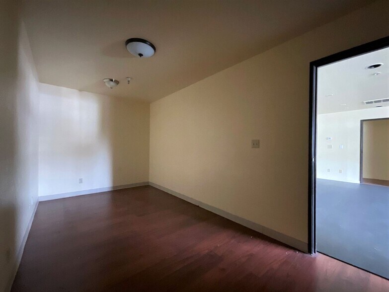 More Photos Of 3553 Castro Valley Blvd, Castro Valley Office For Sale