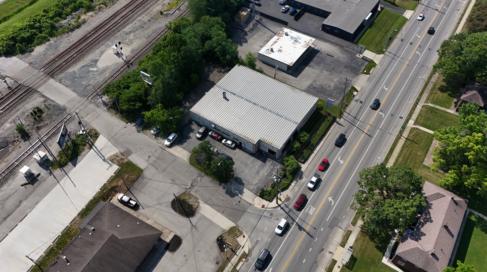 More Photos Of 4100 Indianola Ave, Columbus Auto Repair For Sale