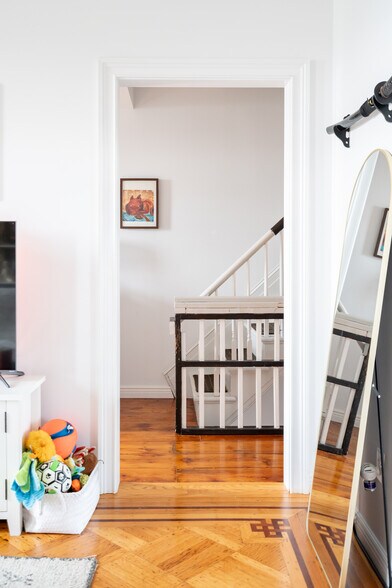 More Photos Of 121 Montgomery St, Newburgh Apartments For Sale