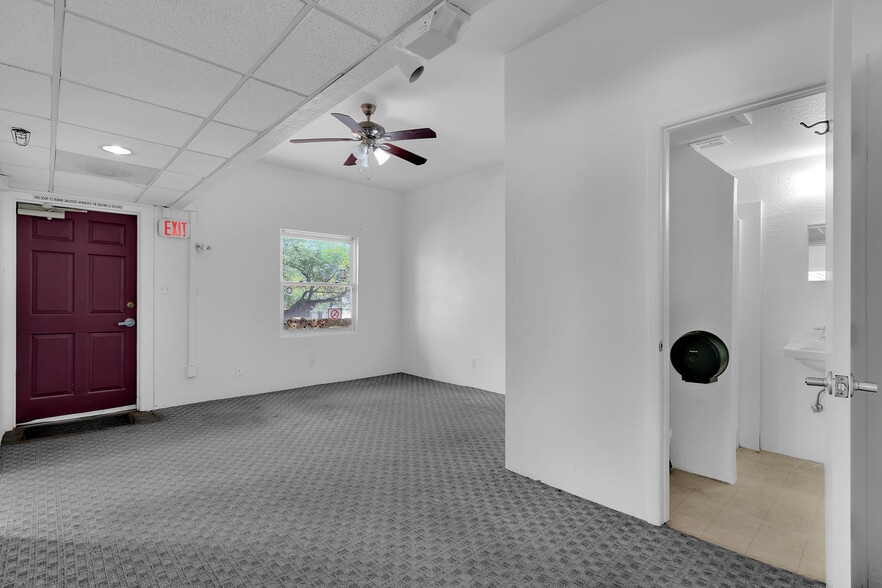 More Photos Of 639 N 6th Ave, Tucson Office For Sale