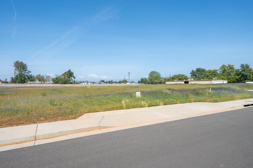 Primary Photo Of Airport Rd @ Rancho Rd, Redding Land For Sale