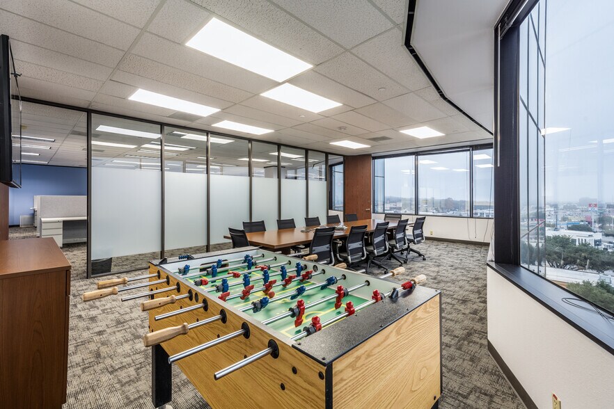 More Photos Of 13750 San Pedro Ave, San Antonio Coworking Space