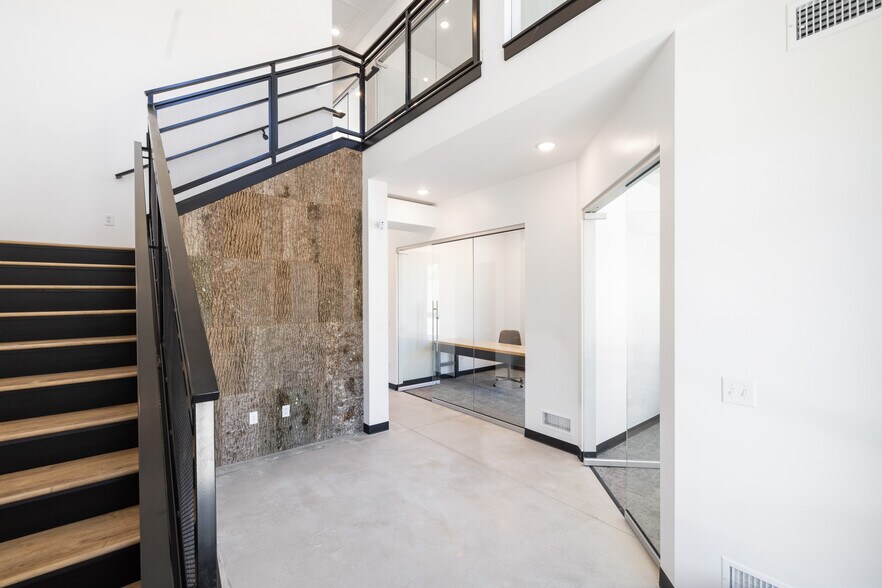 More Photos Of 1076-1086 W Wasatch Spring Rd, Hideout Office Residential For Sale