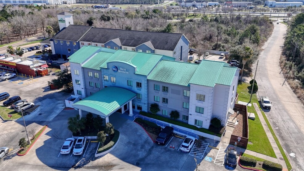Primary Photo Of 18032 McKay Dr, Humble Hotel For Sale