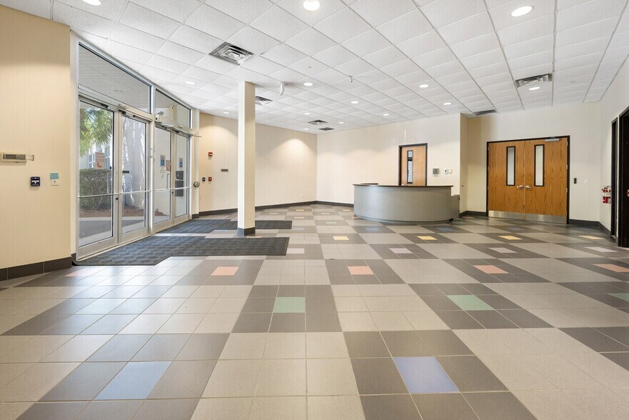 More Photos Of 200 N Richard Jackson Blvd, Panama City Beach Office For Sale