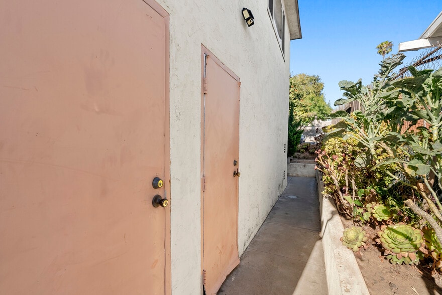 More Photos Of 6945 Imperial Ave, San Diego Storefront Retail Residential For Sale