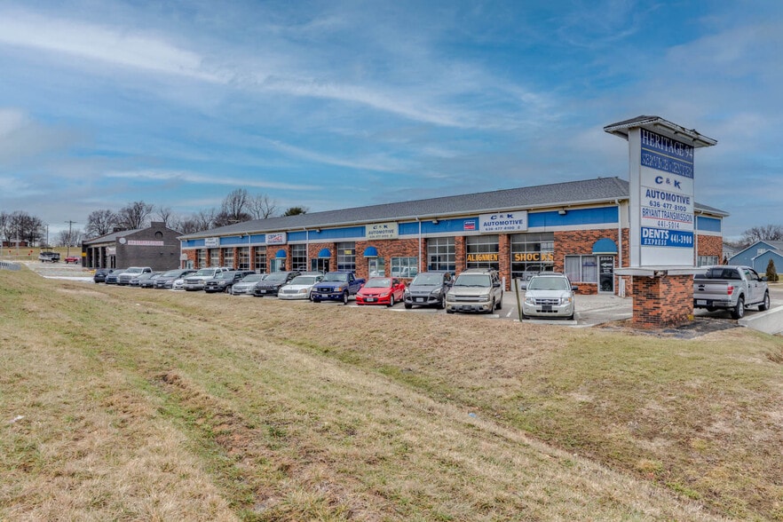 More Photos Of 2560-2580 Old Hwy 94 South Dr, Saint Charles Auto Repair For Lease