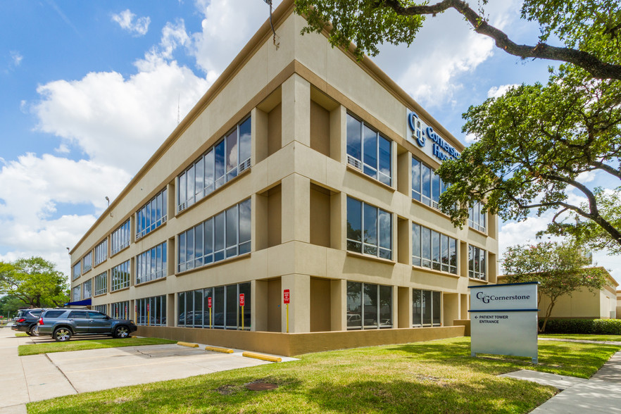 Primary Photo Of 5314 Dashwood Dr, Houston Hospital For Lease