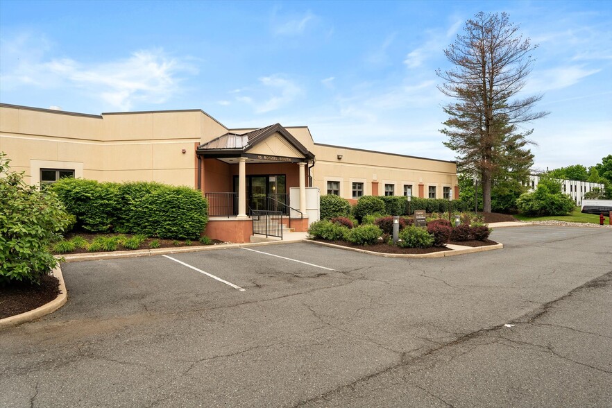 More Photos Of 15 Roszel Rd, West Windsor Office For Sale