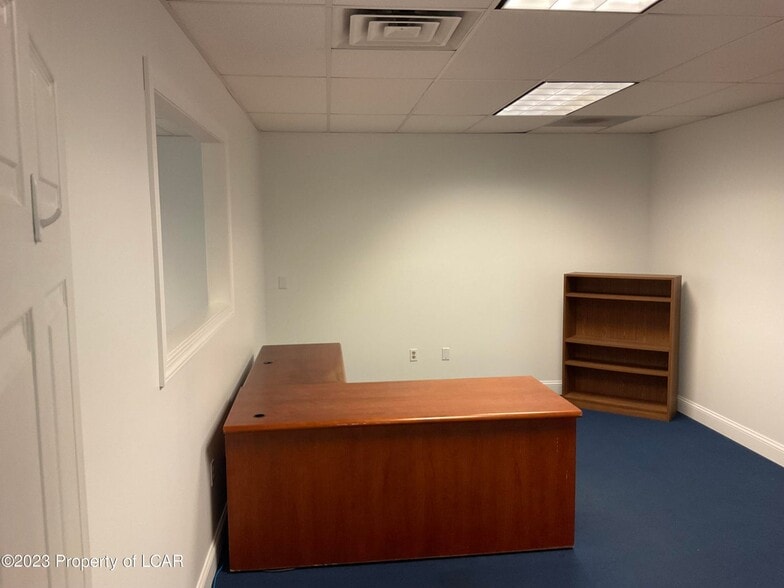 More Photos Of 22 S Prospect St, Nanticoke Office For Sale