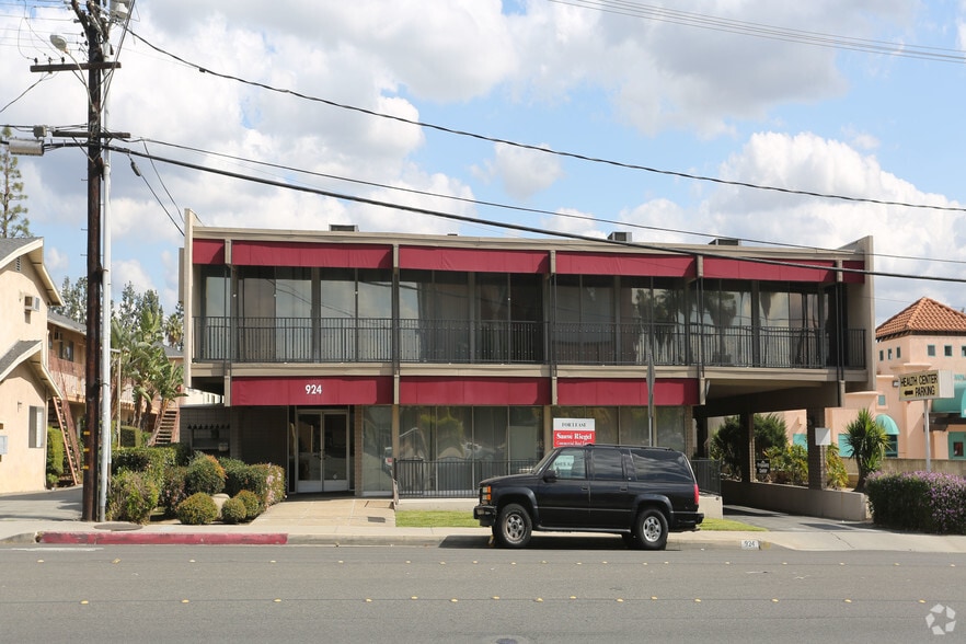 Primary Photo Of 924 Buena Vista St, Duarte Medical For Lease