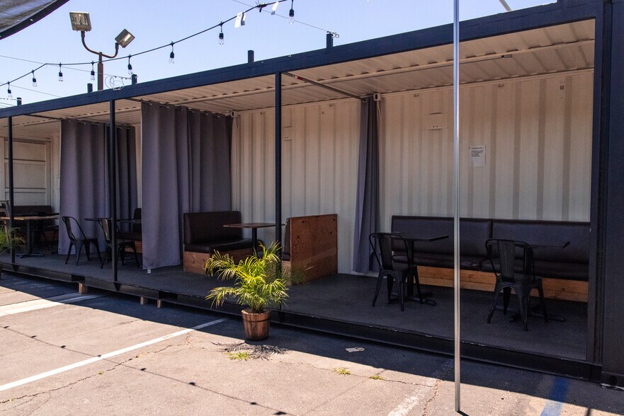 More Photos Of 4410 Gage Ave, Bell Restaurant For Lease