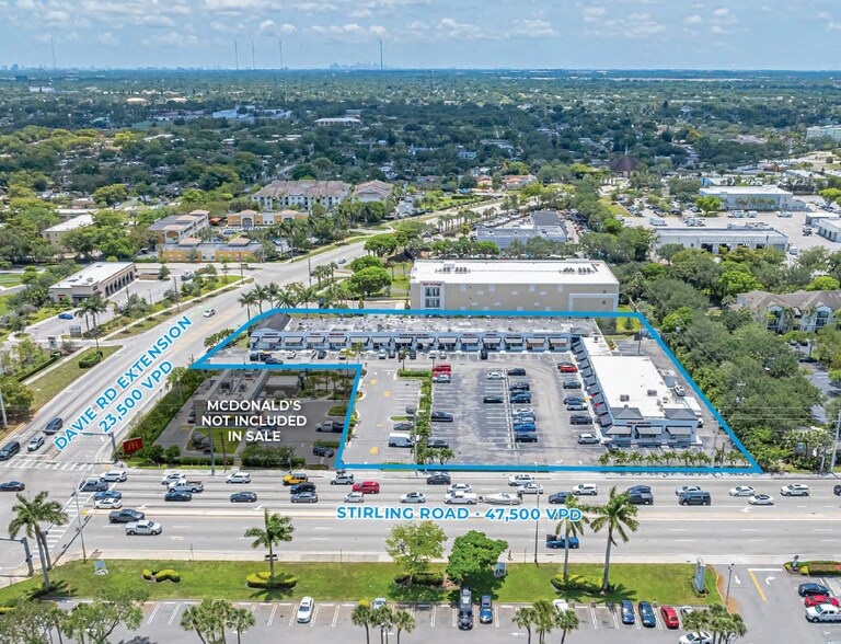 More Photos Of 7110-7162 Stirling Rd, Hollywood Storefront For Sale