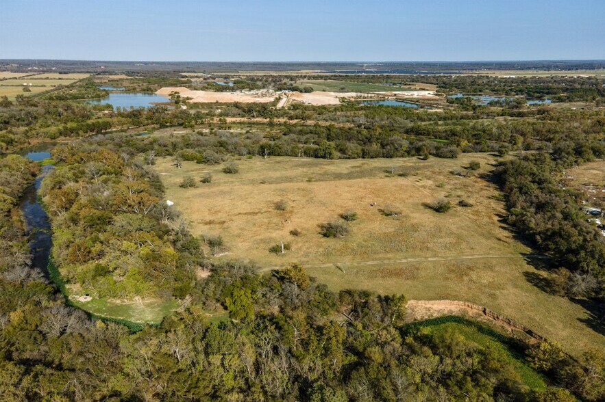More Photos Of 2004 Caldwell Ln, Del Valle Land For Sale