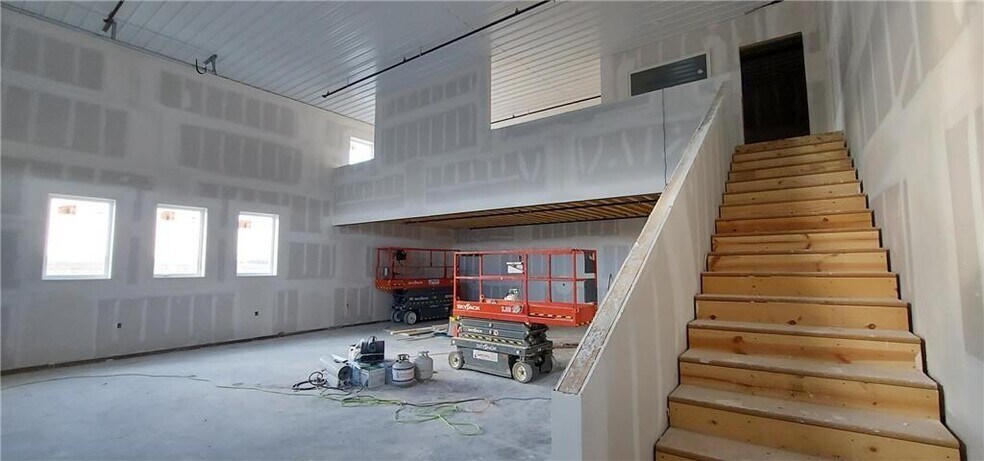 More Photos Of 940 McKinley Pky, Delano Light Manufacturing For Sale