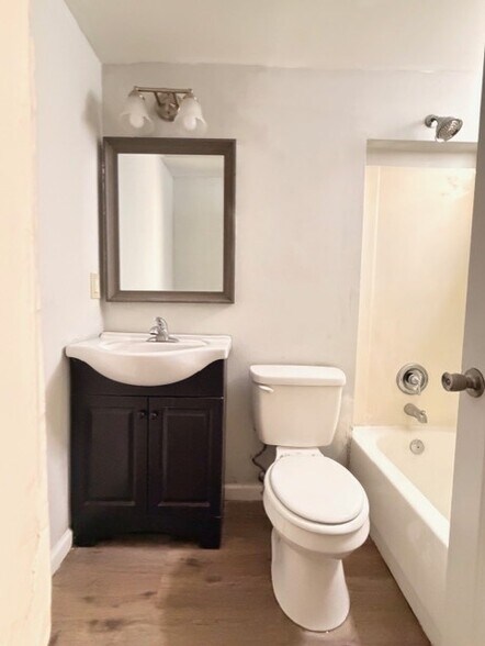 More Photos Of 825 N Market St, Wilmington Apartments For Sale