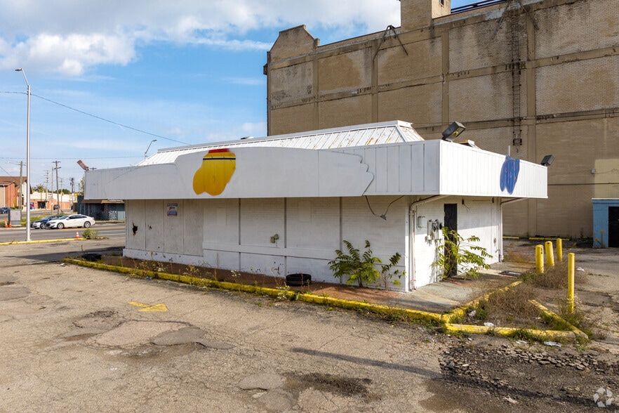 More Photos Of 9137 Grand River Ave, Detroit Fast Food For Sale