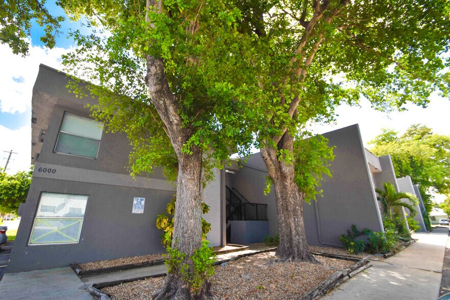 More Photos Of 6000 NW 7th St, Margate Apartments For Sale