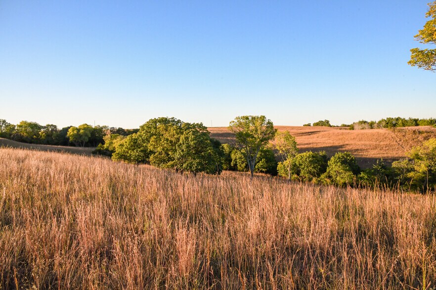 More Photos Of 0000 00000 Hi-View Dr, Manhattan Land For Sale