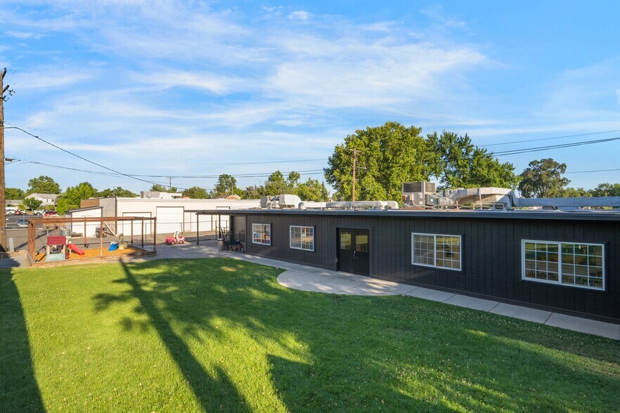 More Photos Of 814 Comstock St, Richland Daycare Center For Sale
