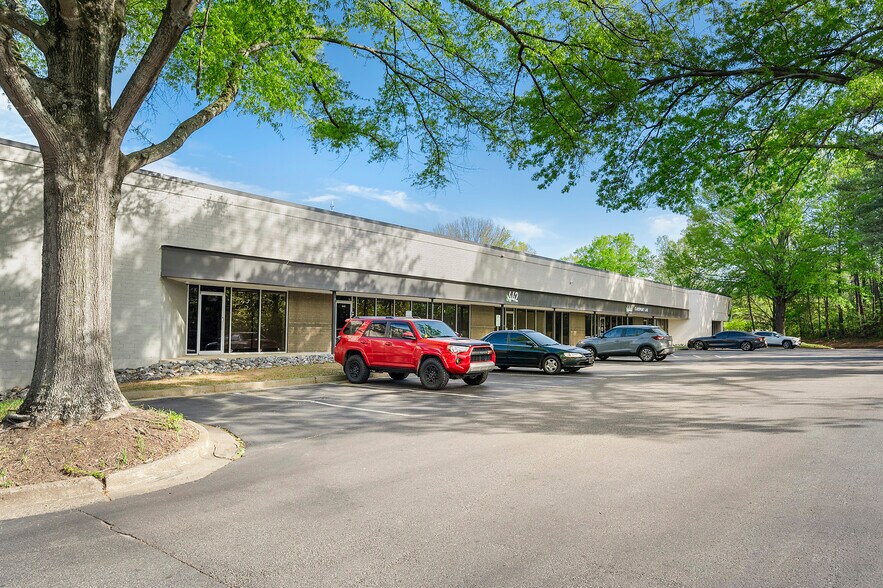 More Photos Of 8601 Dunwoody Pl, Sandy Springs Light Manufacturing For Lease