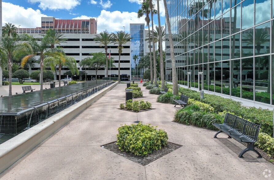 More Photos Of 201 E Pine St, Orlando Office For Lease