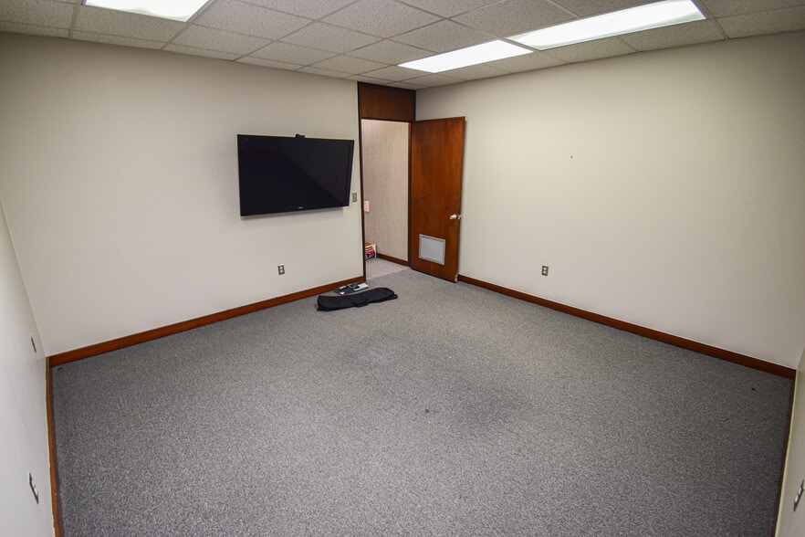 More Photos Of , Tuscaloosa Unknown For Sale