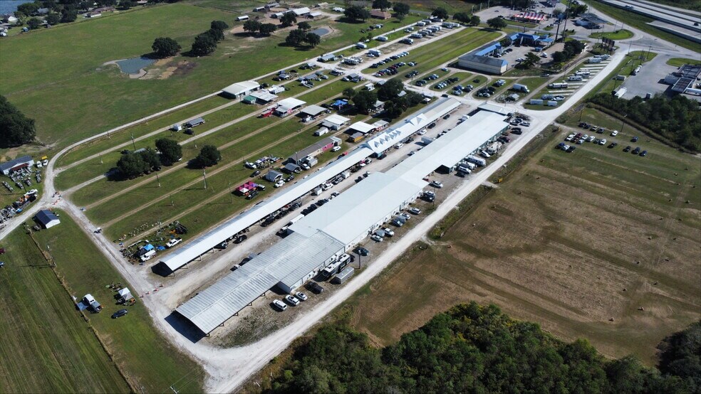 More Photos Of 14902 FM 1663 Rd, Winnie General Retail For Sale