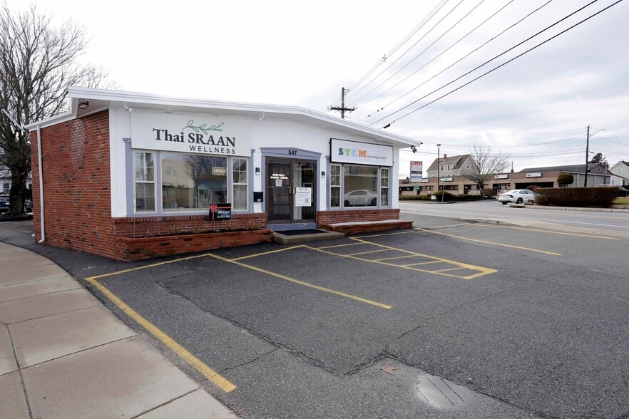 Primary Photo Of 597 Dartmouth St, Dartmouth Office For Sale