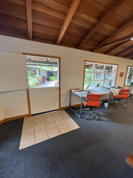More Photos Of 34921 Calle del Sol, Capistrano Beach Office For Lease