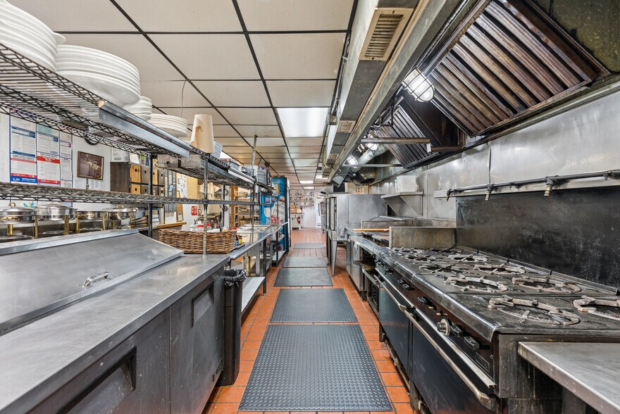 More Photos Of 157 Main St, Belgrade Hospitality For Sale