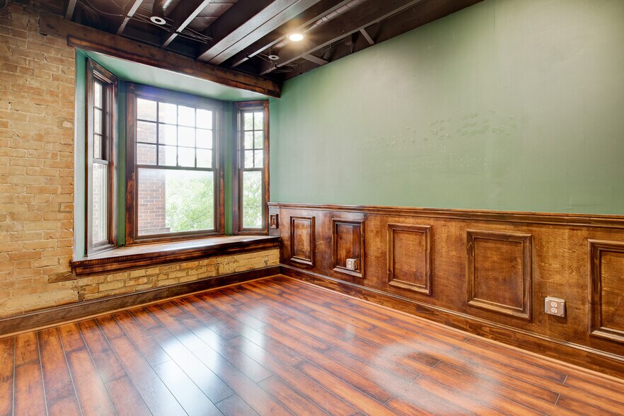 More Photos Of 1200 W Magnolia Ave, Fort Worth Office For Lease