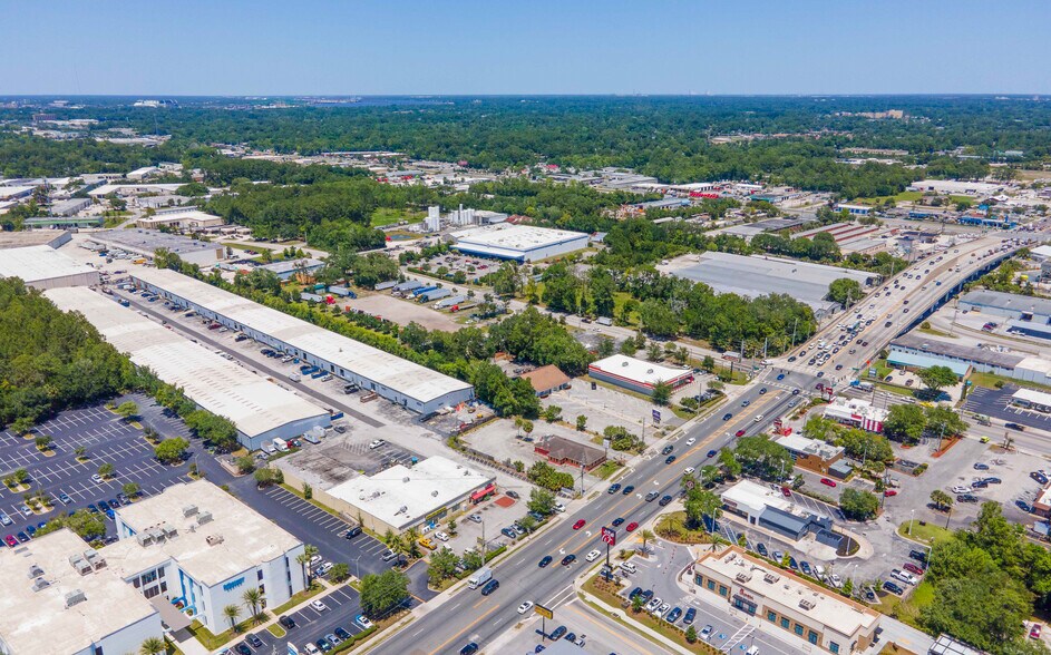 More Photos Of 3811 University Blvd W, Jacksonville Unknown For Lease