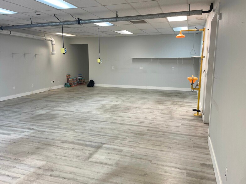 More Photos Of 877-881 Federal Blvd, Denver Medical For Lease