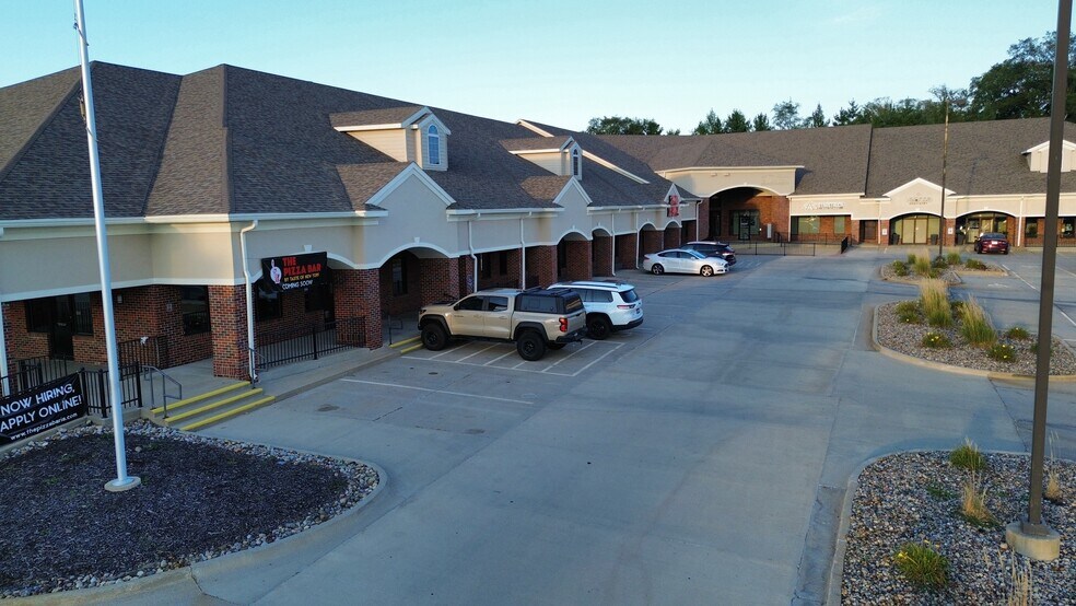 More Photos Of 1225 Copper Creek Dr, Des Moines Unknown For Lease