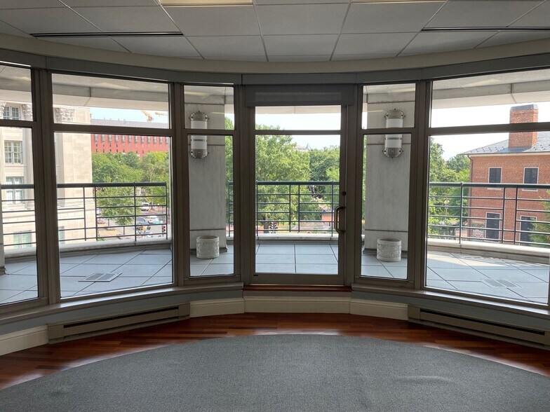 More Photos Of 800 Connecticut Ave NW, Washington Office For Lease