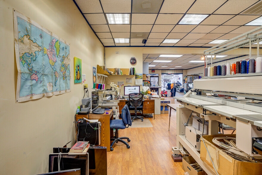 More Photos Of 140 W Market St, Johnson City Storefront Retail Residential For Sale